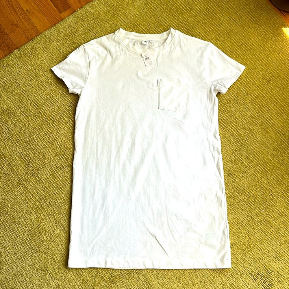 Gap white t-shirt dress, brand new with tags